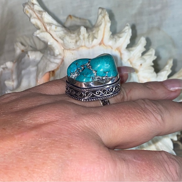 Raw Turquoise natural gemstone statement ring - Picture 8 of 9